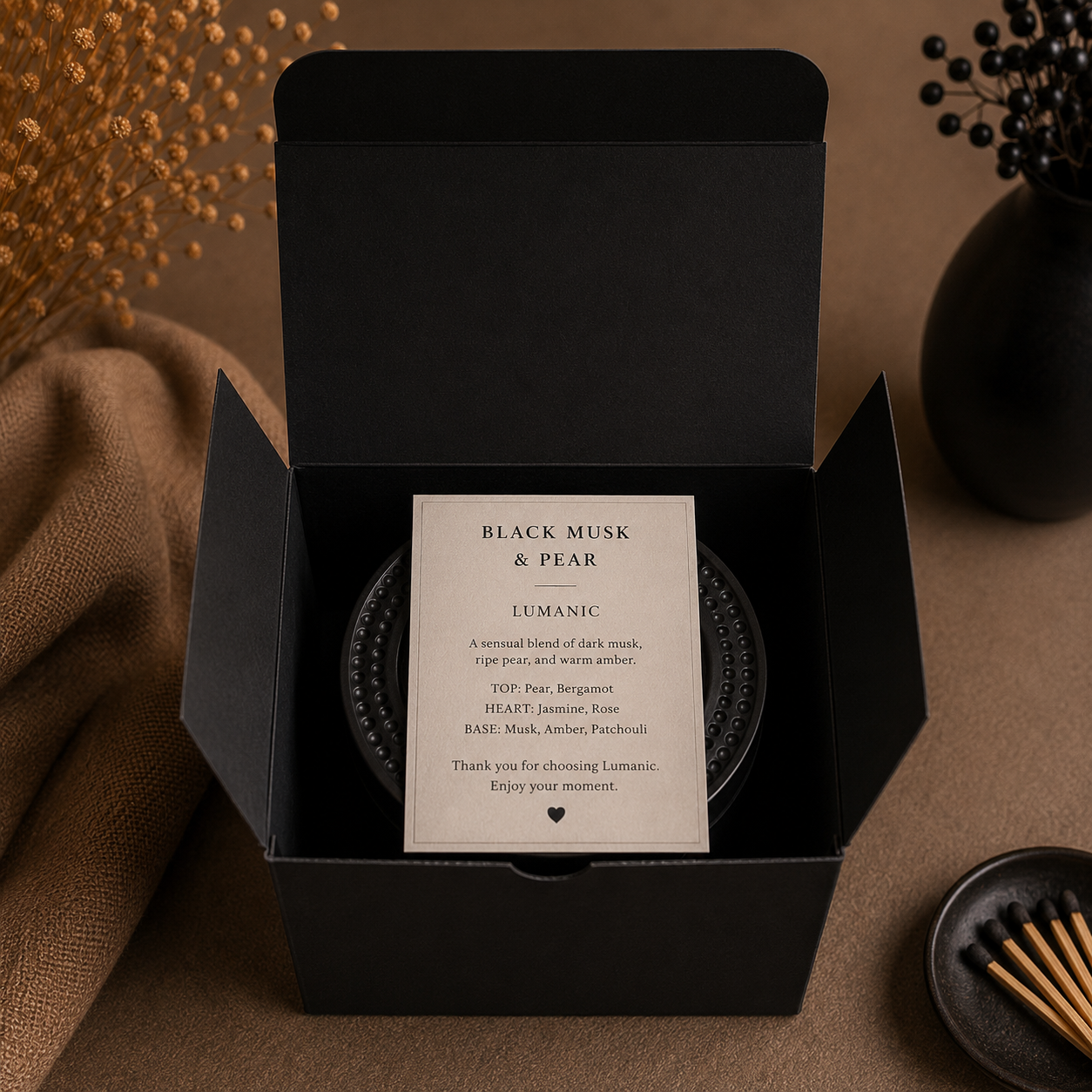 LUMANIC Black Musk and Pear luxury candle gift box handcrafted in Melbourne Australia